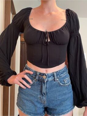 Black Long Sleeve Crop Top